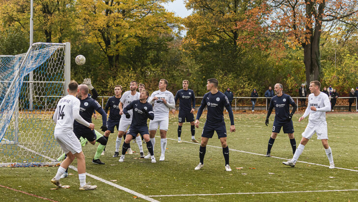 Eintracht Lemgo 4 : 3 bezwungen