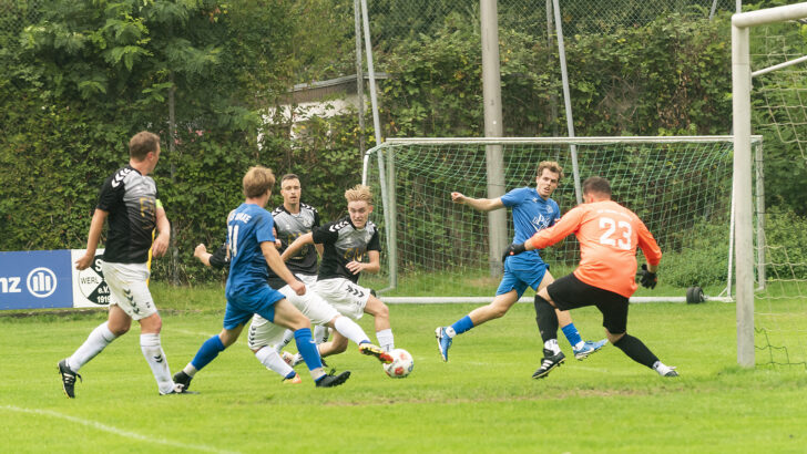 Torfestival in der ersten Hälfte